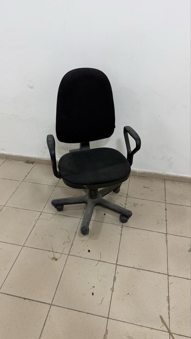 Кресло офисное состояние не новое