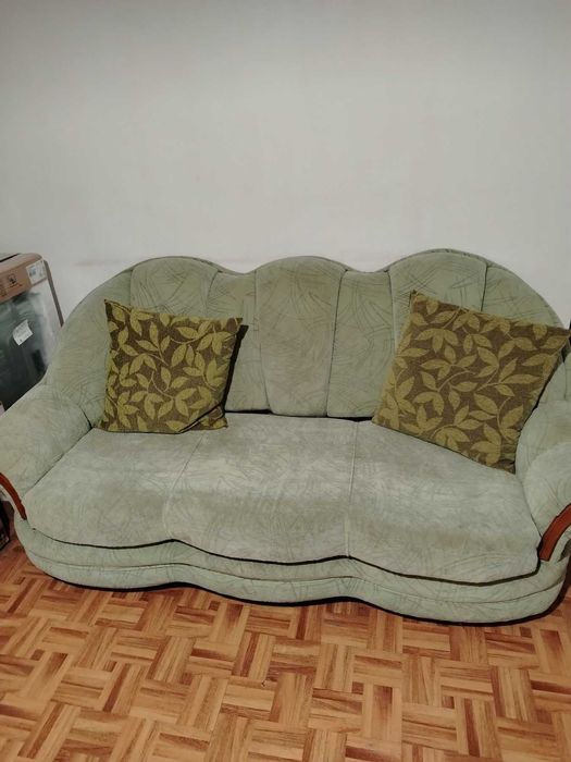 Подарявам диван и фотьол