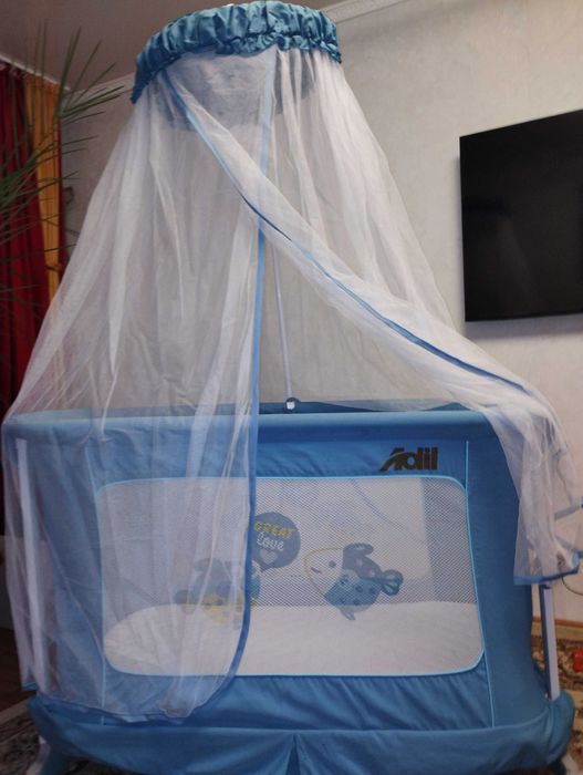 Продам детскую кровать манеж