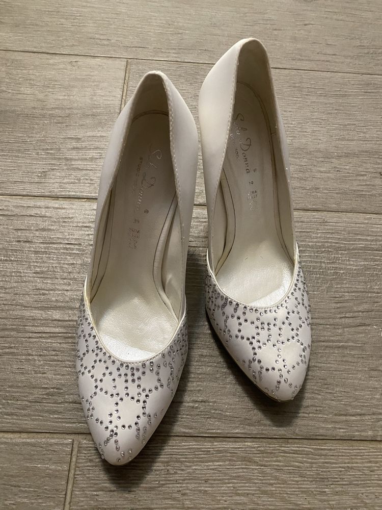 Pantofi mireasă măr. 39