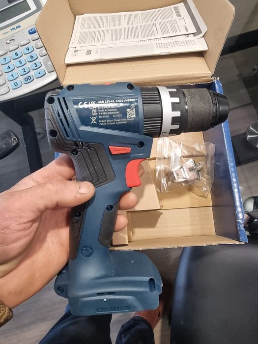 Filetanta  bosch cu percutie   noua  GSB 18V-45