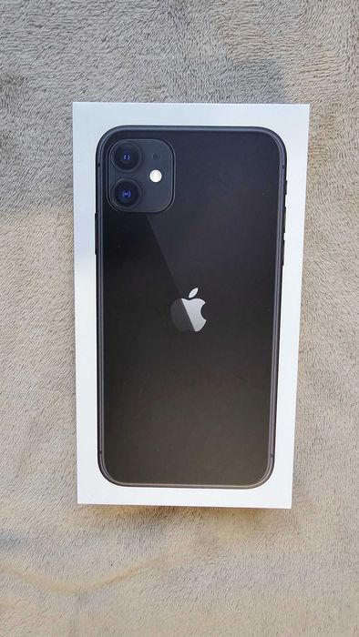 iPhone 11 + протектори