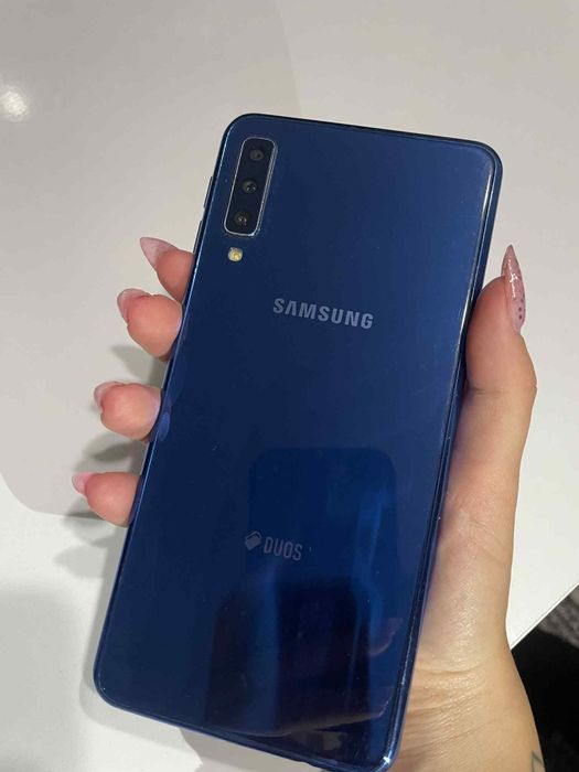 самсунг А7/2018..