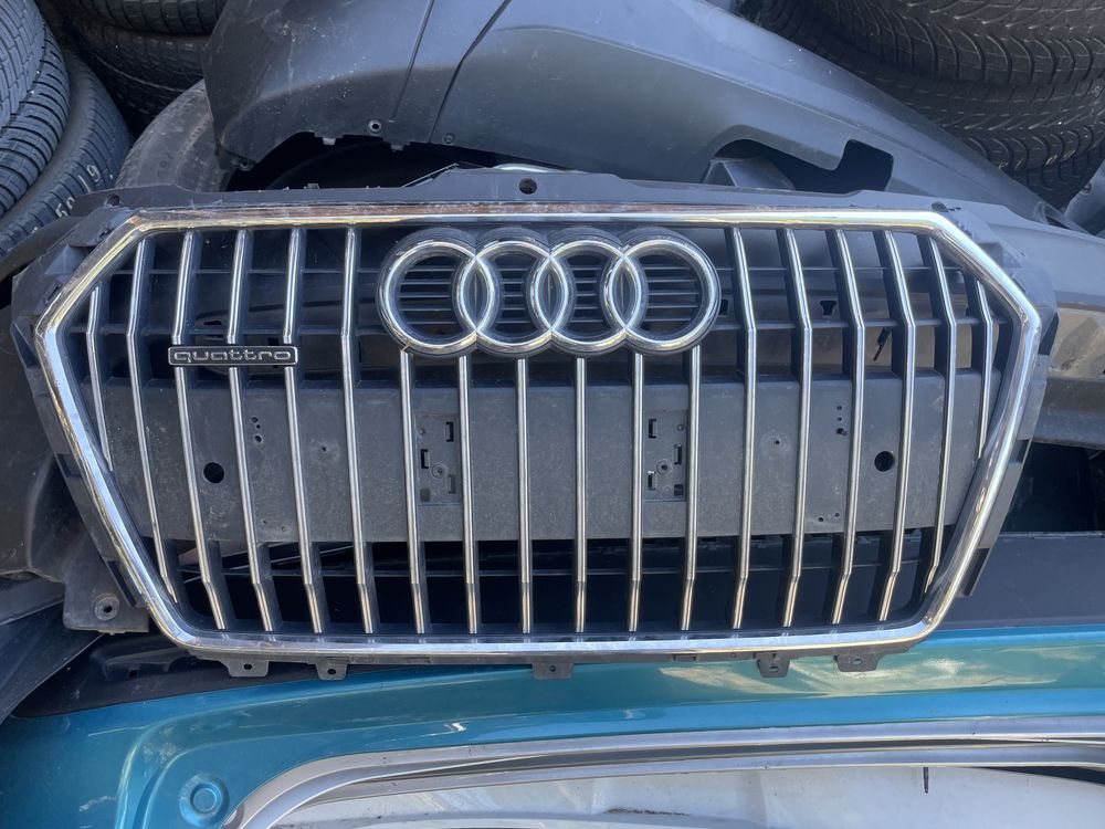 Решетка Audi A4 B9 Quattro Allroad 17-20