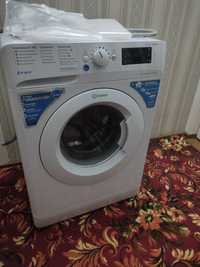 Продается стиральная машина Indesit