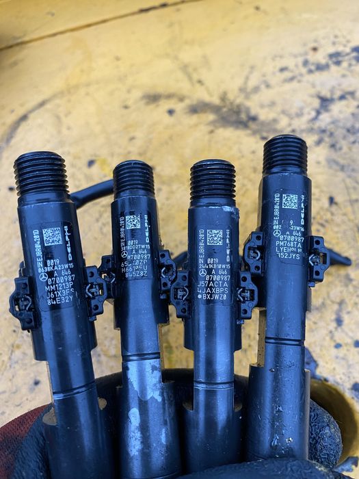 Injectoare Mercedes E220 CDI W211 Euro 4 Delphi pret 2000 lei setu