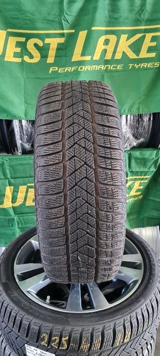 Roti complete Mercedes E300 Pirelli 225 45 18 / 245 40 18