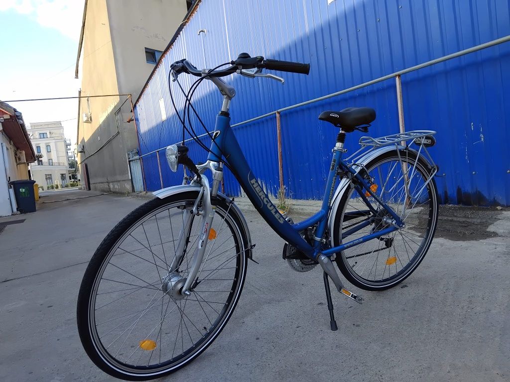 Vând bicicleta Hercules din aluminiu pentru damă