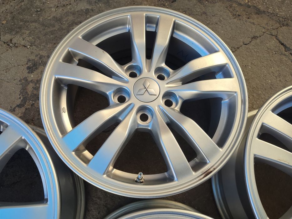 16" оригинални алуминиеви джанти за Mitsubishi ASX...