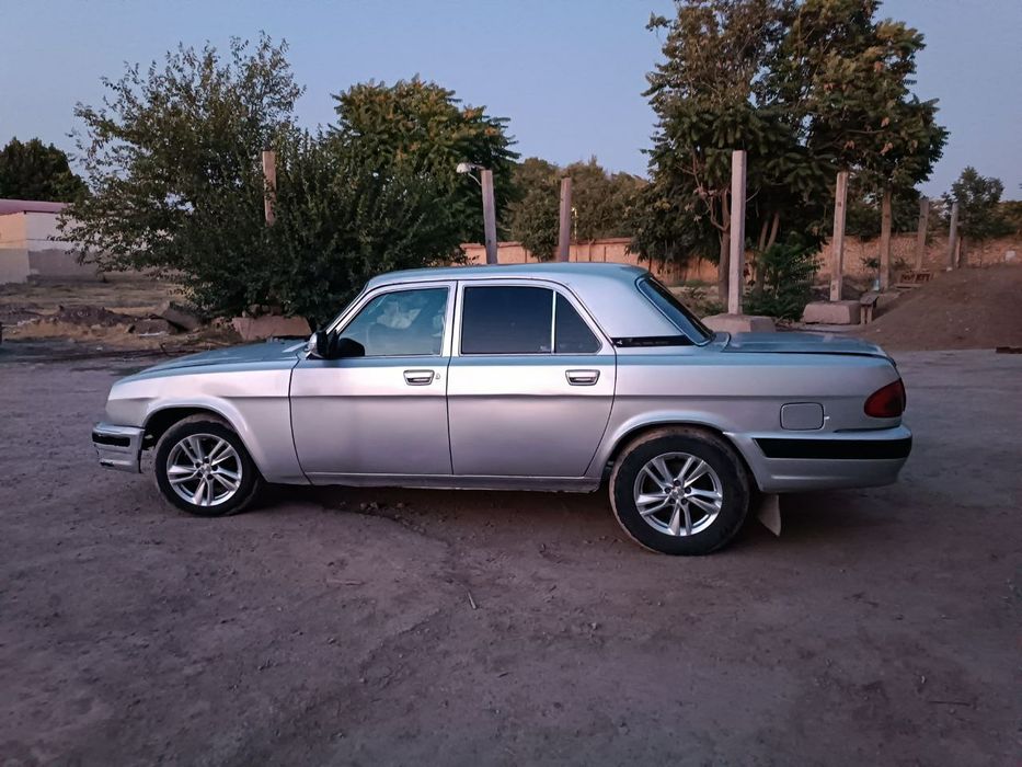 Срочно Волга 31105