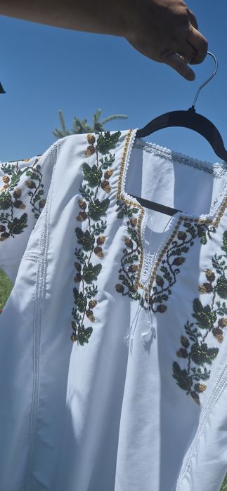 Camasa traditionala femei deosebita