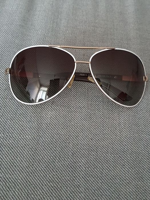 Слънчеви очила с УВ защита