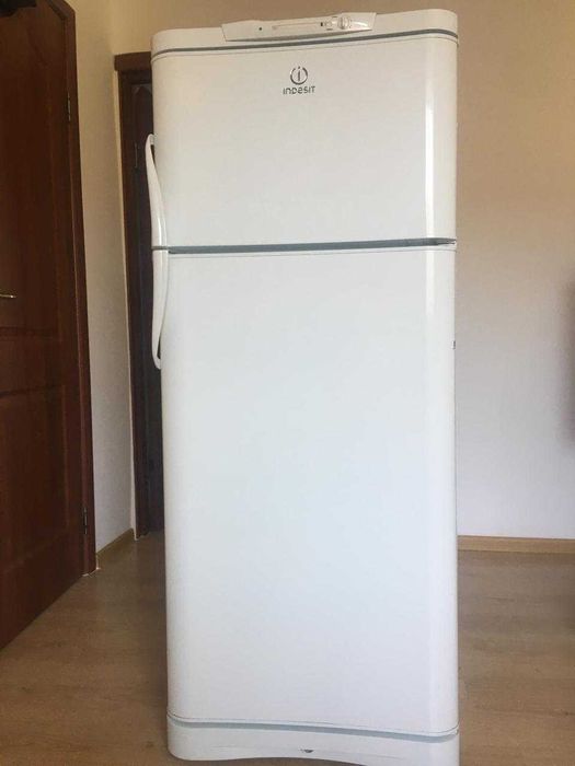 холодильник индезит рабочий