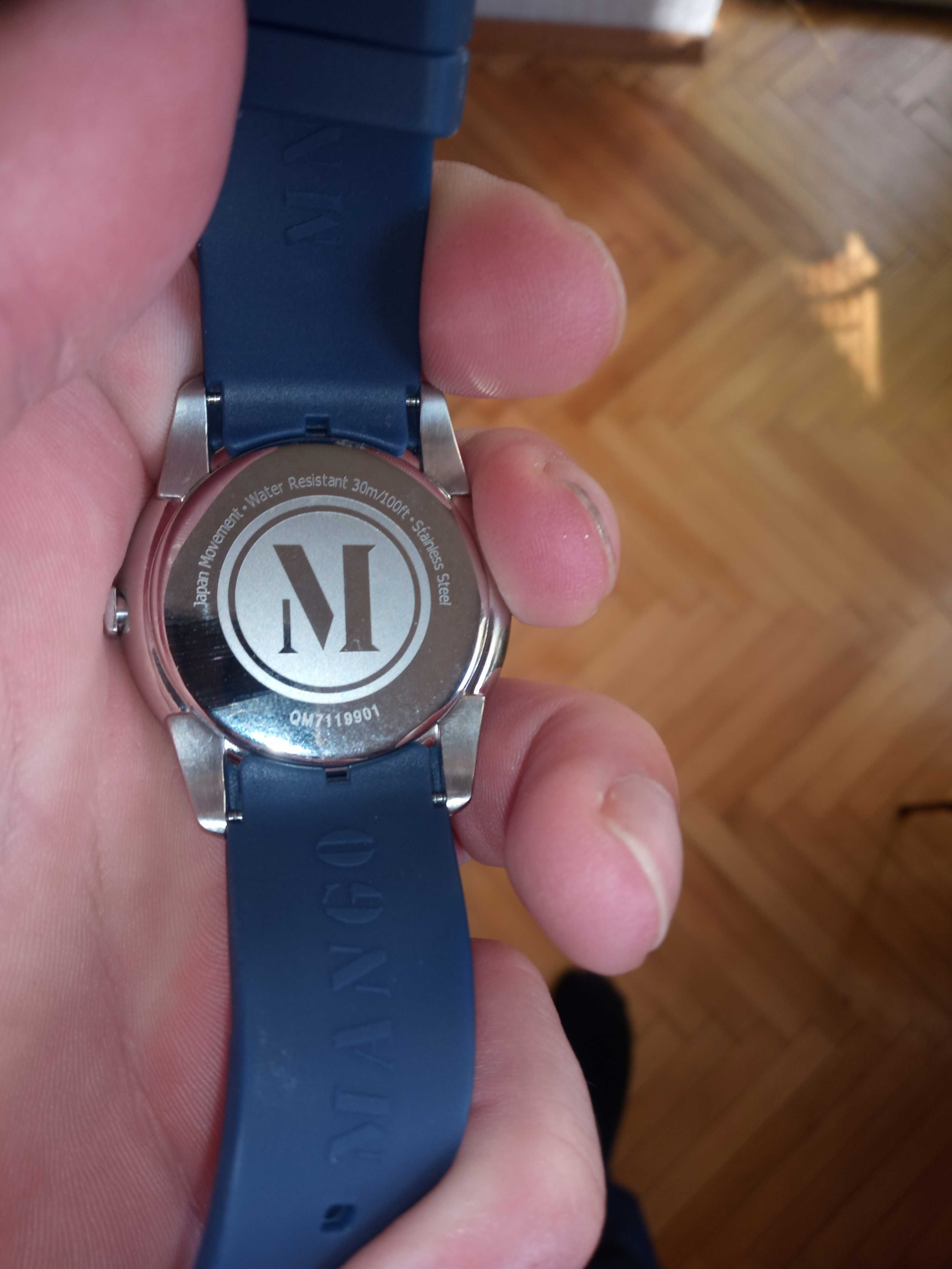 Чисто нов часовник на марката MANGO.