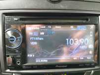 Продавам pioneer AVH-2400BT