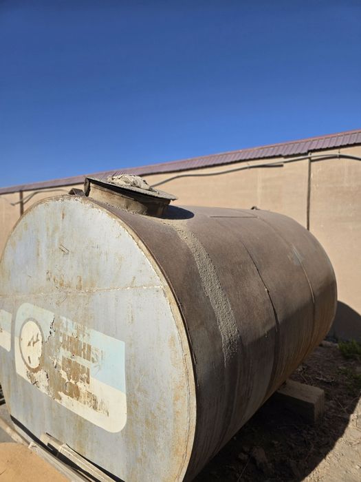 Ёмкост sotiladi pul zarur