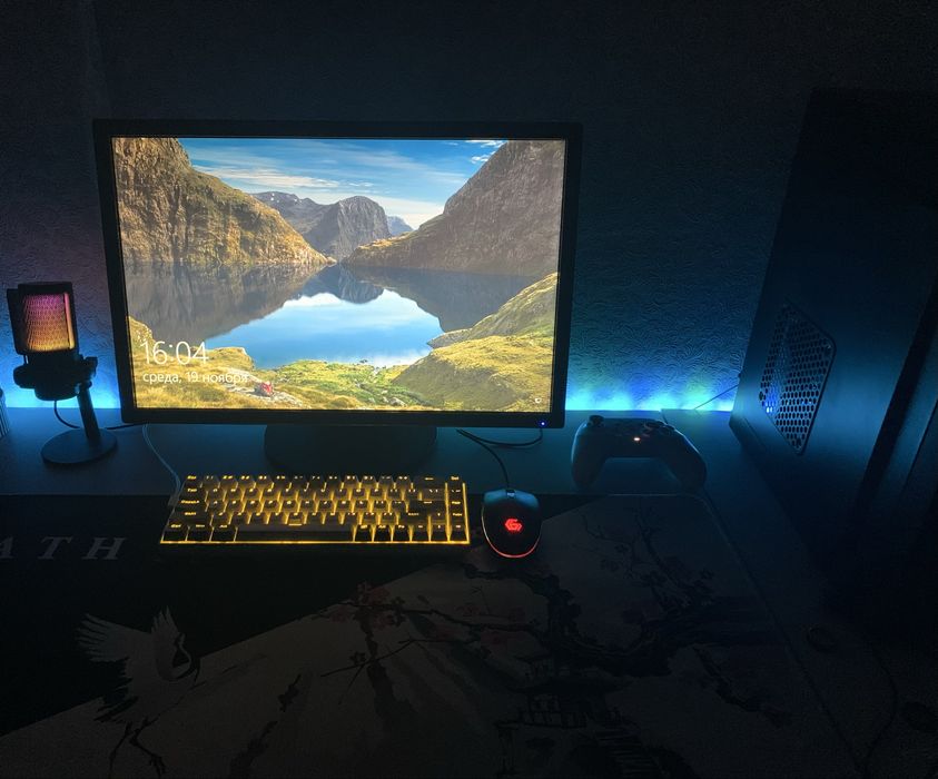 Продам игровой пк с монитором и перефией