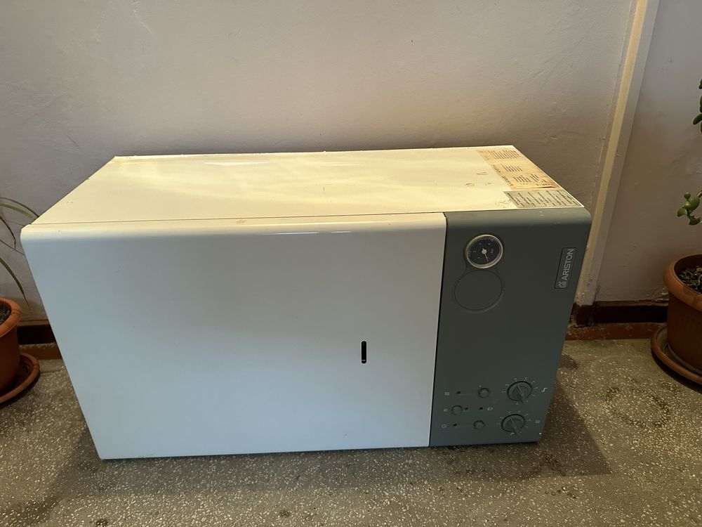Centrala Ariston 2003