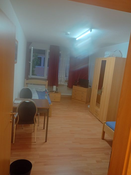 Curățenie generală în apartamente sau gasa șters praful tot