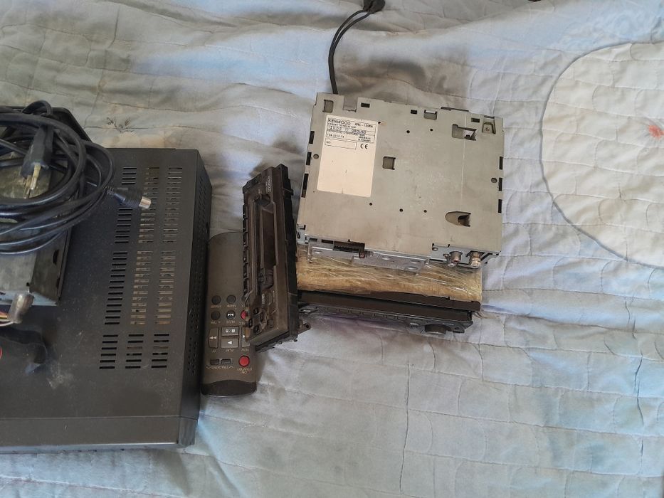 Dvd,видео для кассет,камин, магнитофон для автомобиля