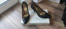 Vand pantofi marimea 37