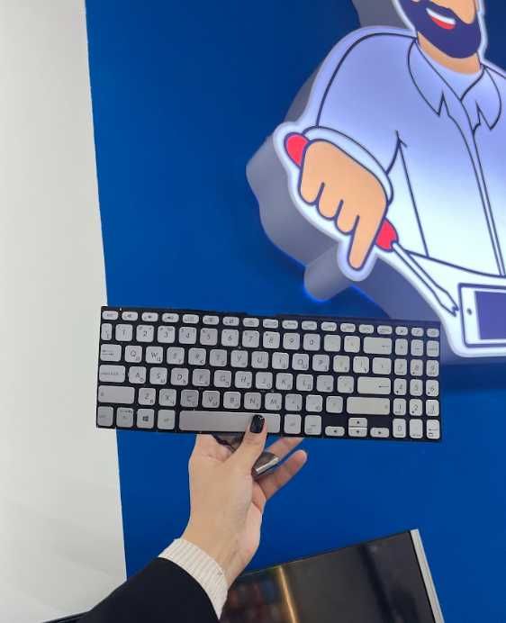 Service reparatii laptop, calculatoare  Bucuresti/Curatare laptopuri