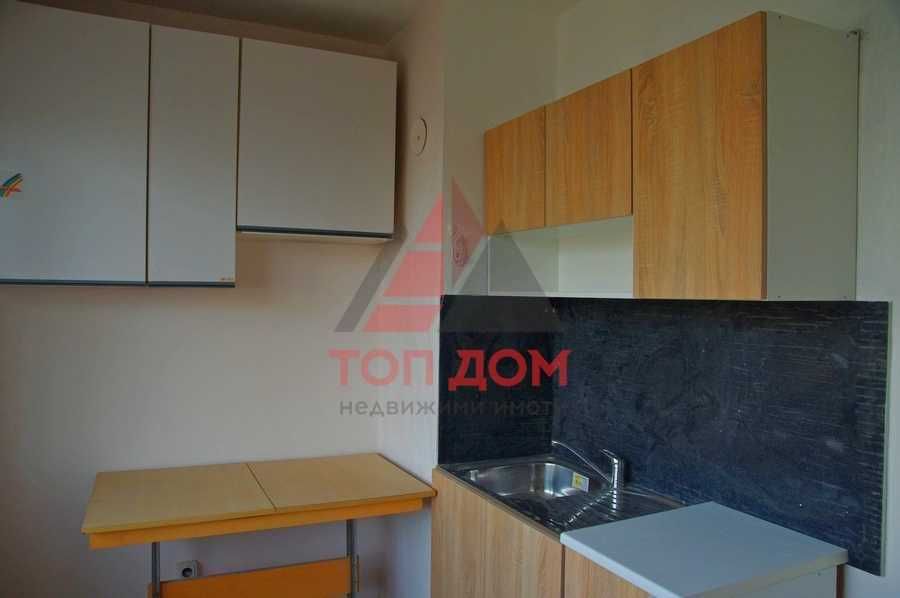 Дава се под наем Тристаен апартамент в Варна, Цветен квартал - 65 кв.м за 306 € - Снимка #3