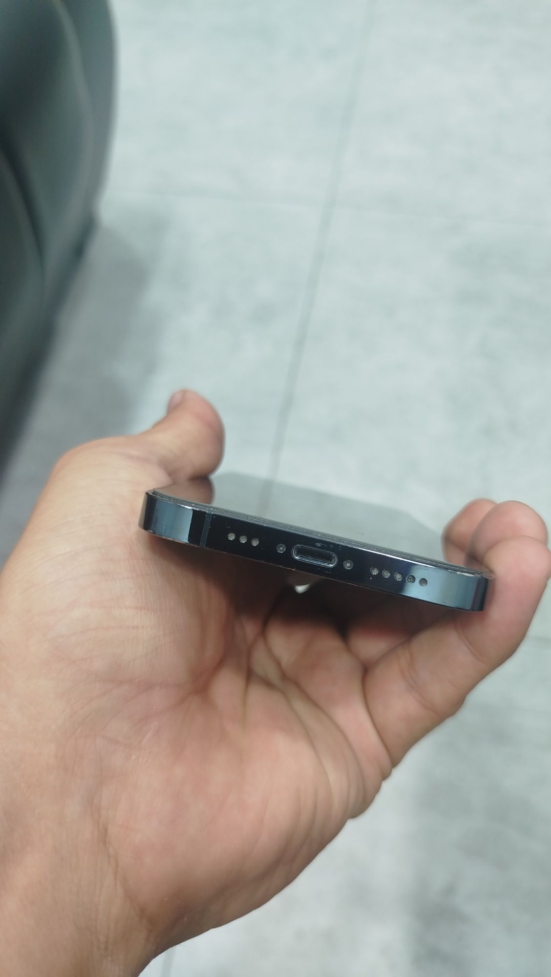 Iphone 12 pro blue