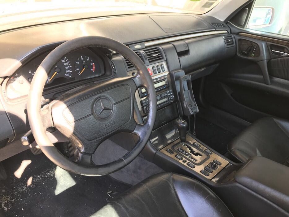 Mercedes-Benz W210 E300 tdi 177 к.с. на части