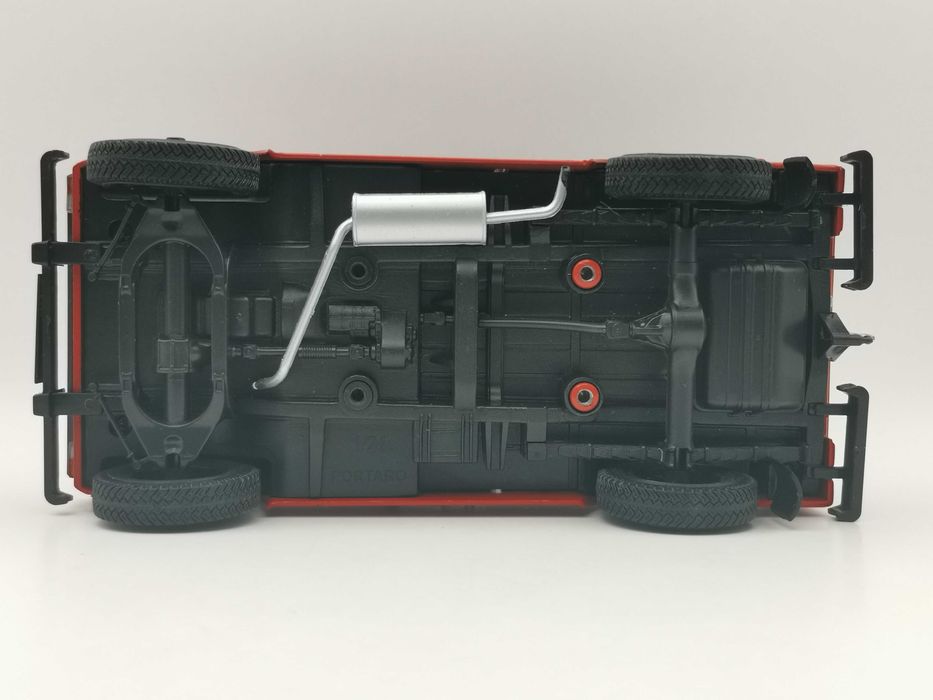 Machetă PORTARO 260D (ARO) - IXO - scara 1:24