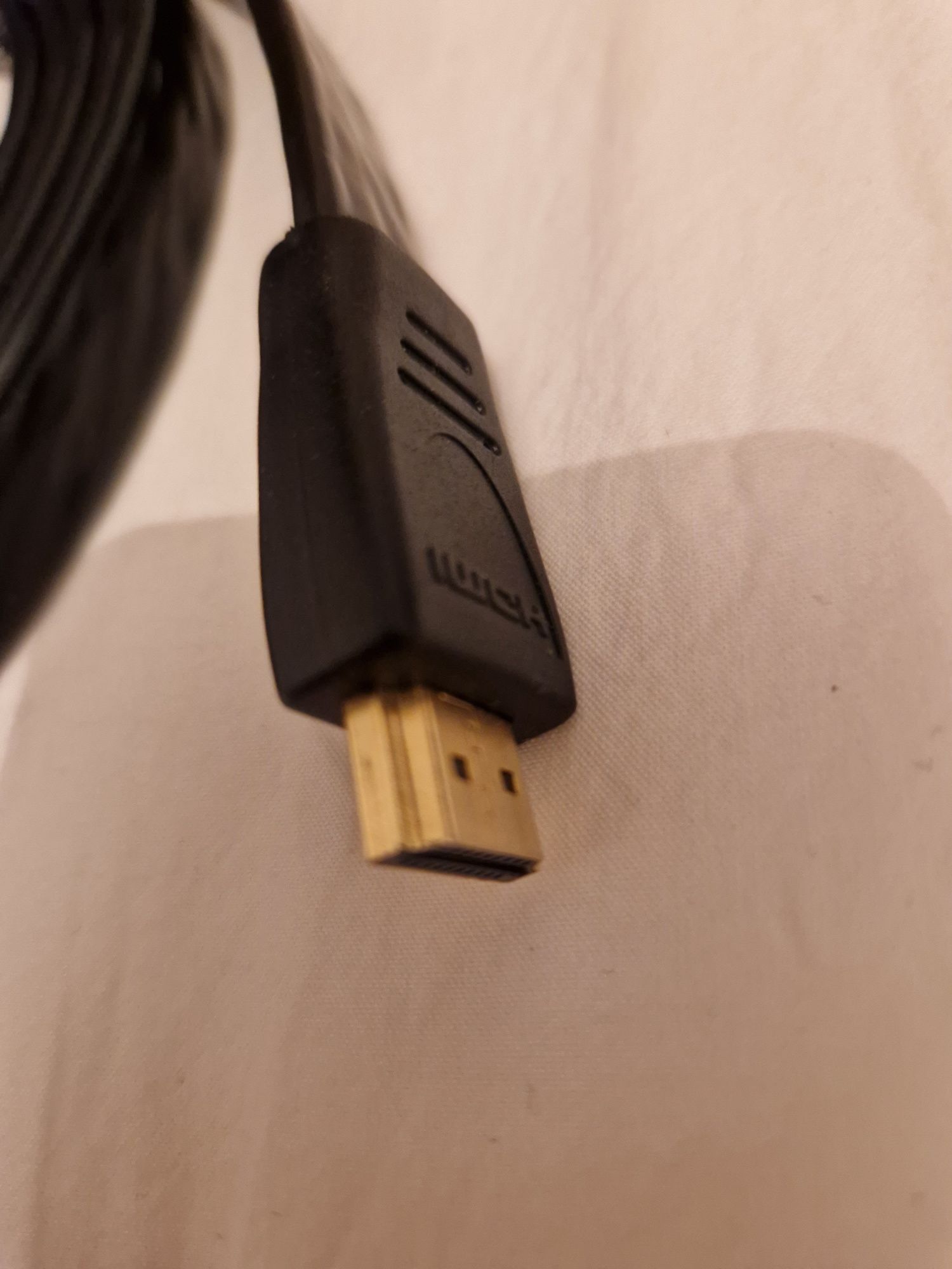 Cablu HDMI - HDMI 2,5 M