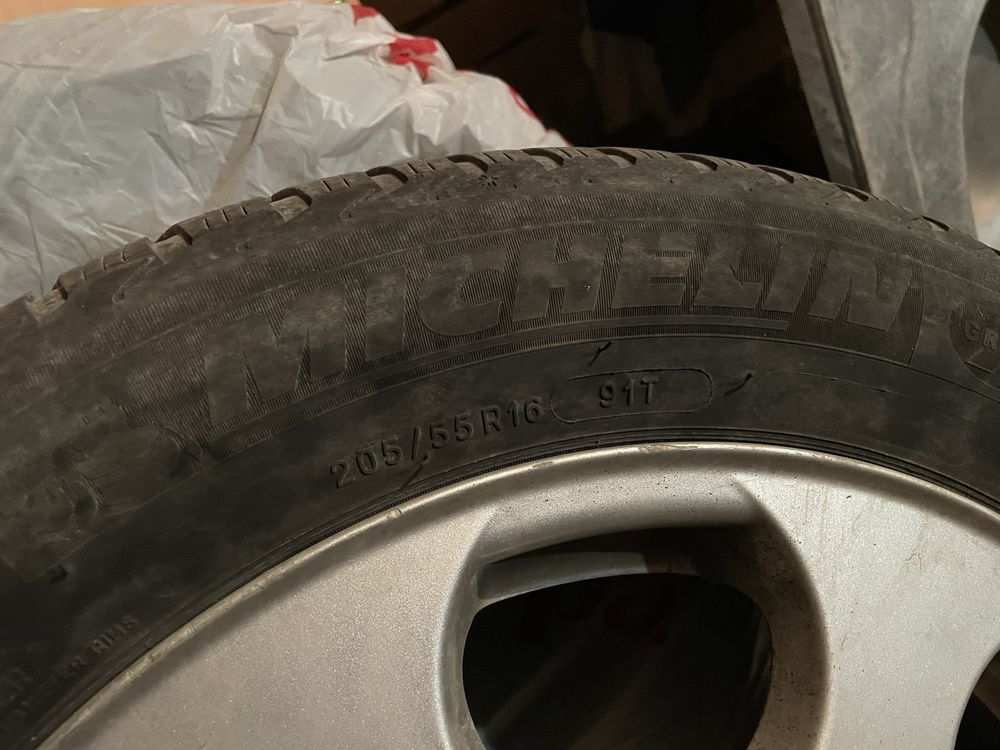 Джанти Audi 16 с зимни гуми