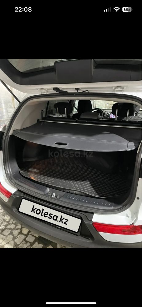 Продам машину KIA Sportage