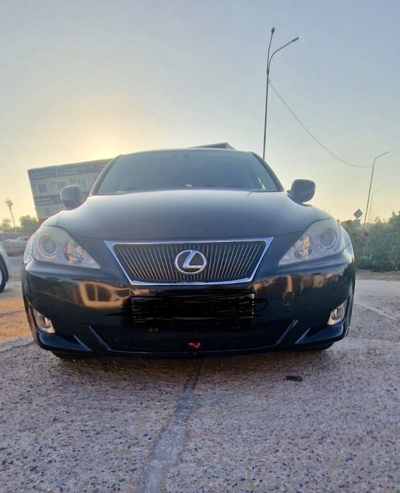 Продаю а/м LEXUS IS250