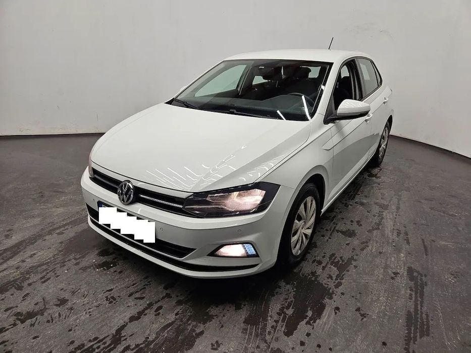 Volkswagen Polo 1.6tdi / ACC / Senzori F+S / Apple Carplay-Android Auto