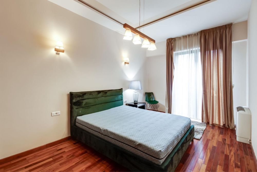 Apartament cu gradina si piscina interioara, Pipera Erou Iancu Nicolae