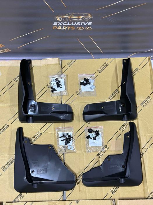 Брызговики оригинал Camry 70/75