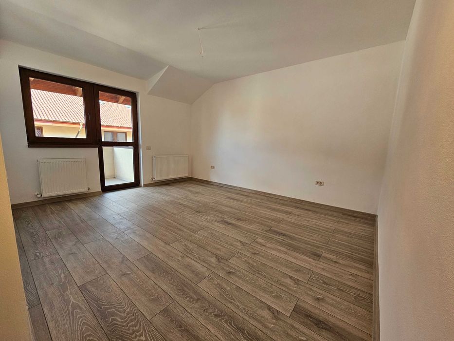 Apartament mansarda posibilitate extindere 30mp la Sanpetru Residence