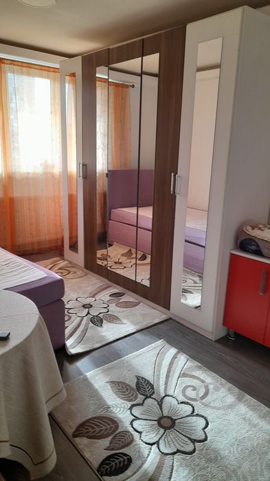 Închirieri apartamente doua camere