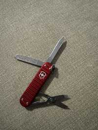 Victorinox Classic Precious Alox