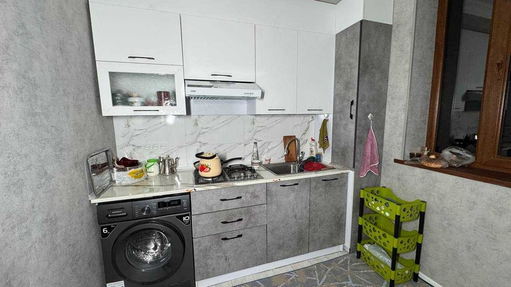 Шахар маркази Оху кафеси 5 қаватда 2 хонали квартира сотилади.ID: 1499