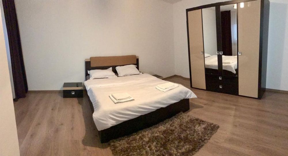 Garsonieră regim hotelier, Brazdă