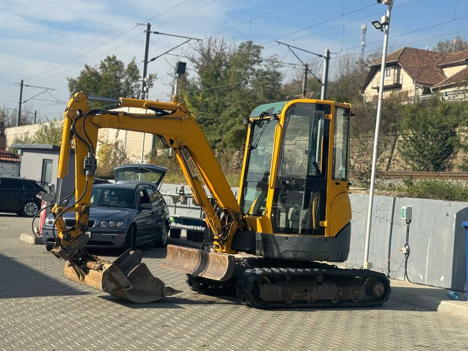 Miniexcavator Yanmar VIO30 – 3 cupe incluse,  picon Vistarini VHX 90S