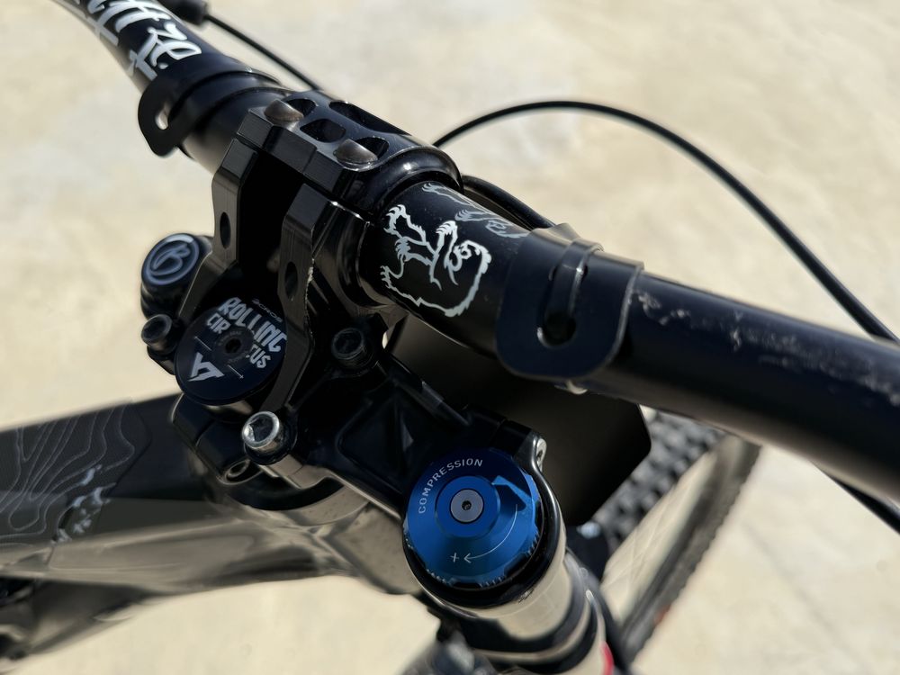 Downhill DH колело YT tues 2015 27,5
