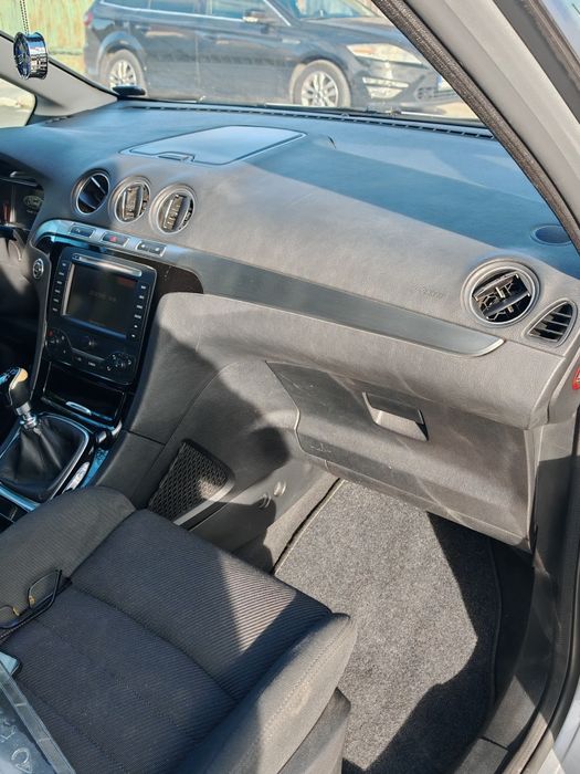 Vând Ford Galaxy stare perfecta