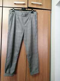 Pantaloni casual Bershka