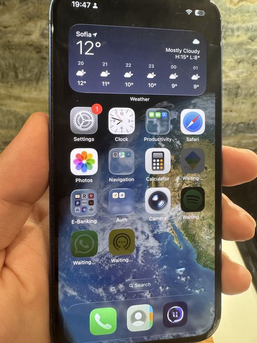 iPhone 13 128 GB & Apple silicon case