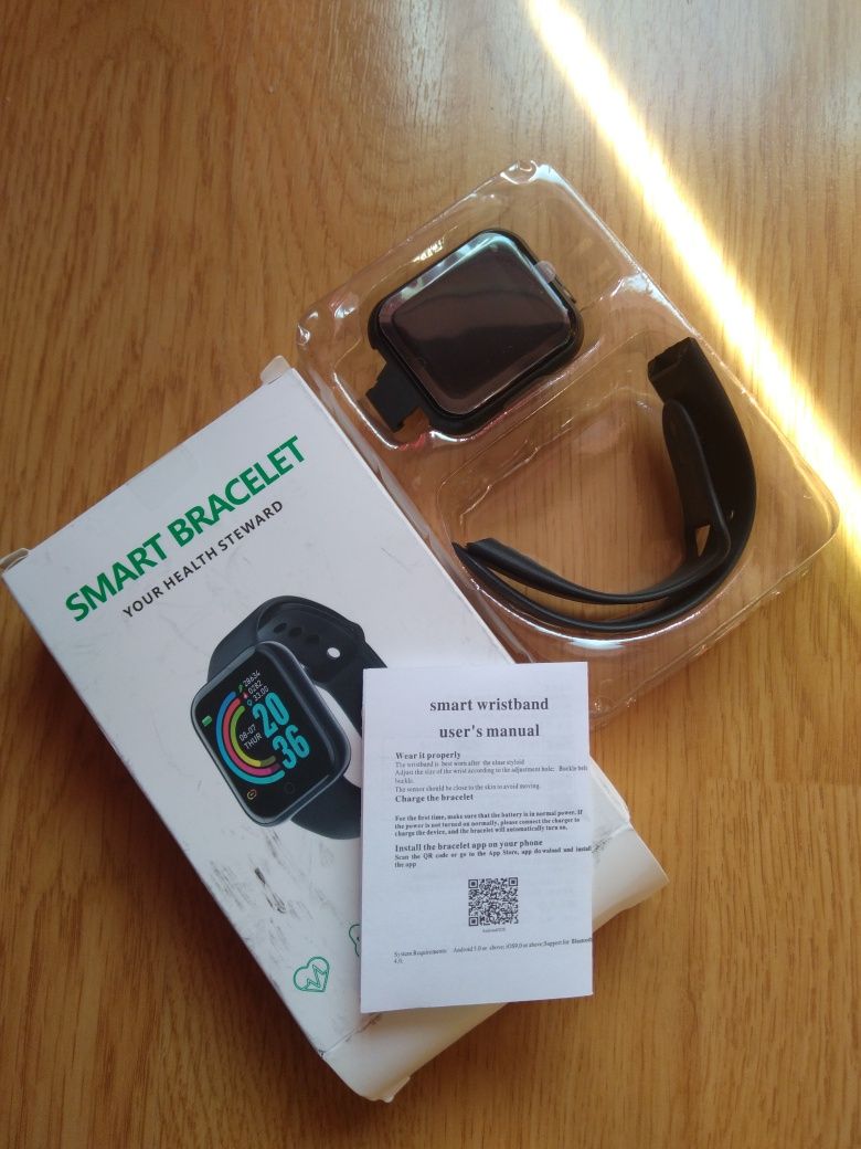 Smartwatch sport compatibil cu Android și Ios Iphone