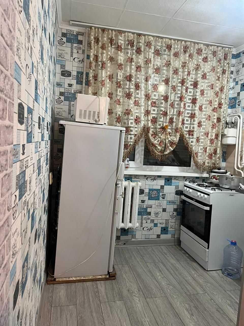 Продам 2-х комнатную квартиру на Строителей