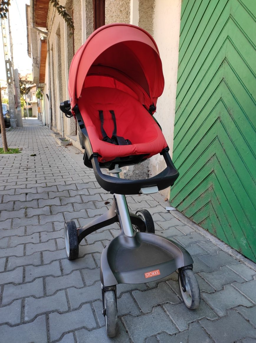 Продавам детска количка STOKKE